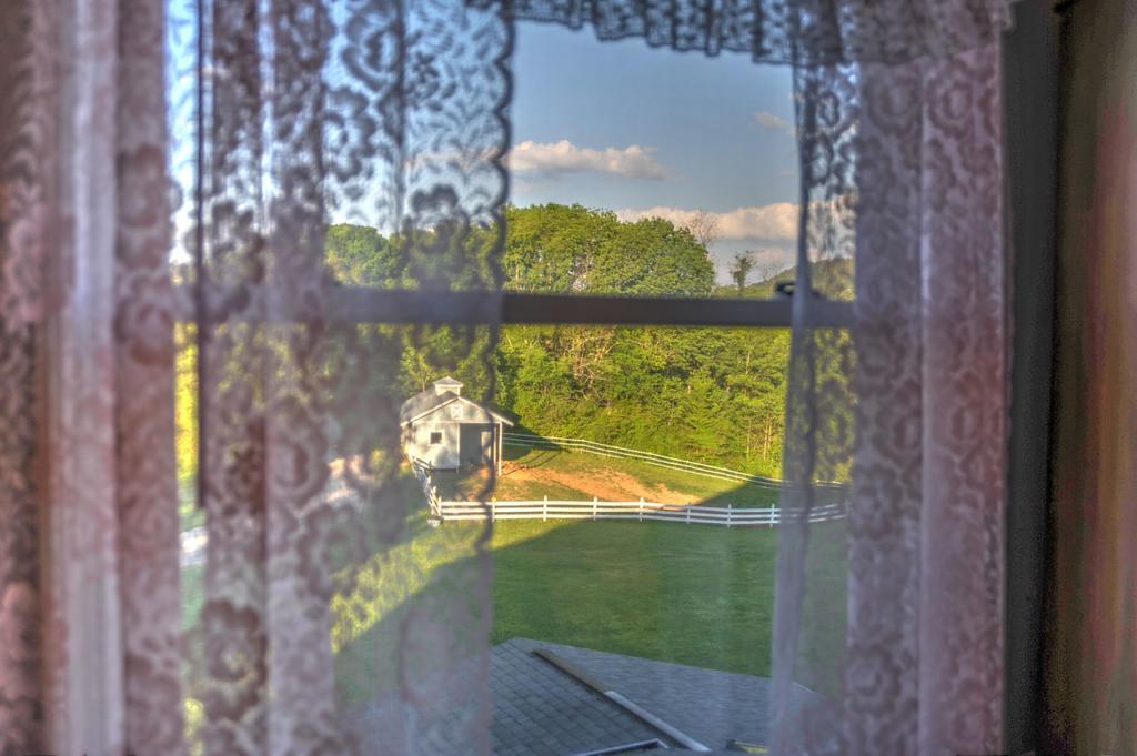 Blue Mountain Mist Country Inn セバービル エクステリア 写真